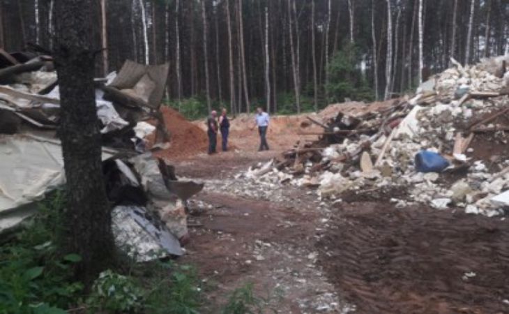 Предприятие в Барановичском районе превратило участок под товарное сельское хозяйство в свалку