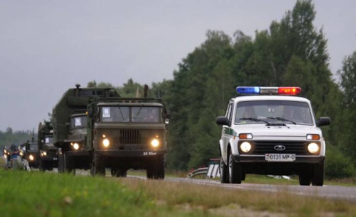 Минобороны предупреждает водителей о движении военных колонн на дорогах четырех областей 26-27 июля