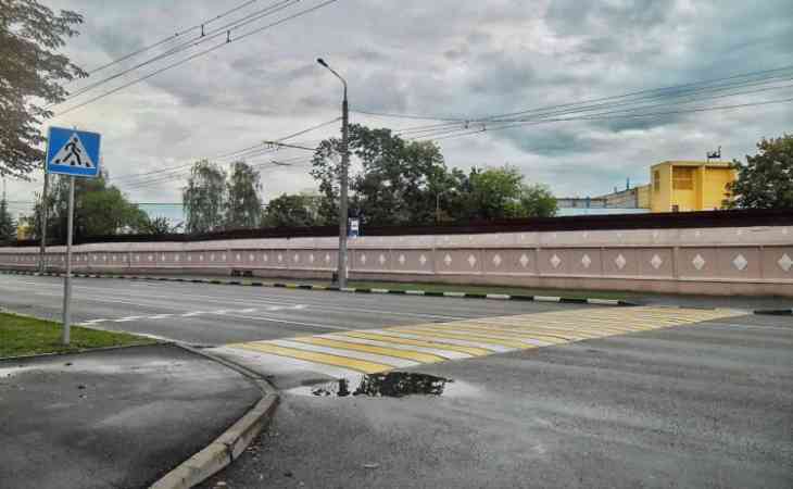 В Молодечно женщина переходила пешеходный переход, упала и умерла