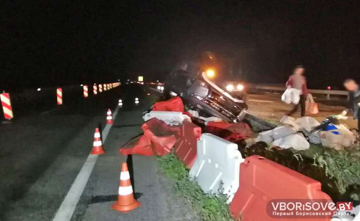 Ночью на трассе М1 за два часа в одном и том же месте произошло три ДТП