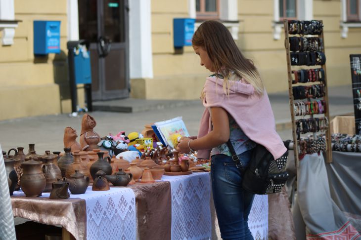 Капизняк, сало и рушники. Посмотрите, как проходит День украинской культуры в Минске