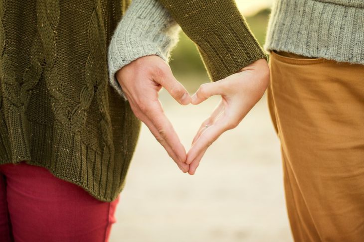 8 простых ласк, которые сведут с ума вашего партнера