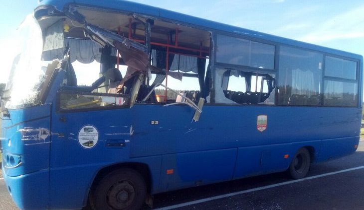 В Барановичском районе автобус столкнулся с грузовиком: двое пострадавших