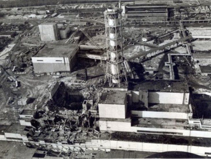 «Руины энергоблока излучают радиацию, в 40 тысяч раз превышающую норму». Четвертый энергоблок Чернобыльской АЭС показали изнутри