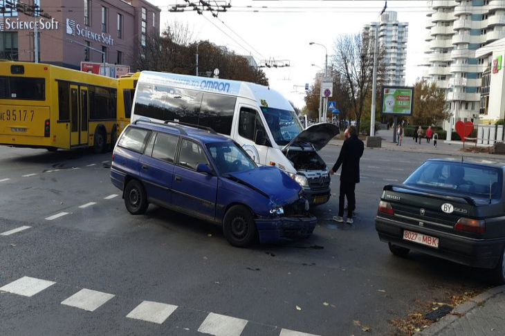 В Минске произошло ДТП с участием маршрутки