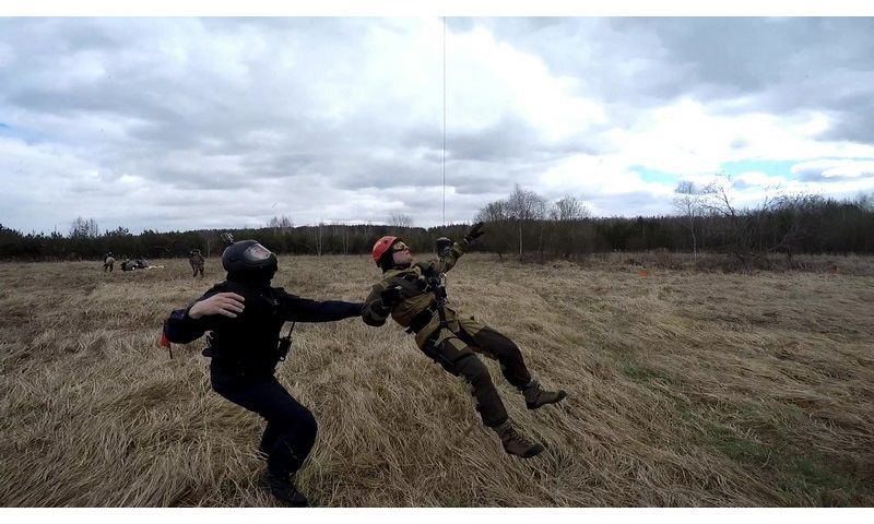 МЧС провело учения по спасению людей из терпящих бедствие самолетов