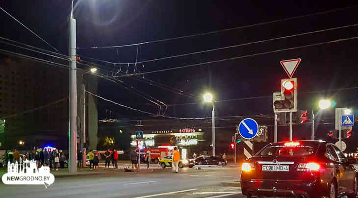 Ночью в Гродно пьяные девушки скрывались от ГАИ и устроили очень дорогое ДТП