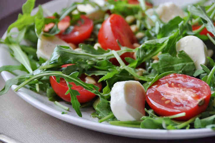 Салат с руколой и помидорами черри - рецепт с фотографиями - Patee. Рецепты