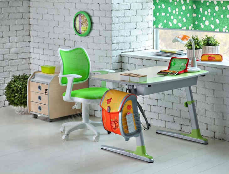 Письменные столы для детей