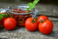 Ученые выяснили, что полезнее: томаты или томатная паста