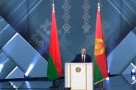 Лукашенко обещает белорусам серьезное повышение зарплат