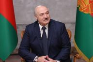 Лукашенко: Власть не для того дается, чтобы ее взял, бросил и отдал