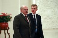 Николай Лукашенко появился на публике вместе с отцом