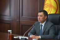 Садыр Жапаров побеждает на досрочных президентских выборах в Кыргызстане