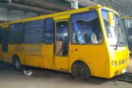 В Кировском районе рабочего насмерть придавило автобусом в яме гаража