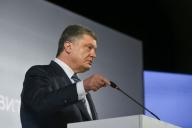 Порошенко заявил, что не намерен варить кашу с Путиным