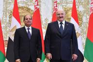 Лукашенко наградил Президента Египта 