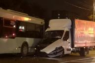Фургон протаранил троллейбус в Минске