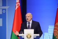 «Это просто смешно».  Реакция Лукашенко на «бронетанковый кулак» в Литве 